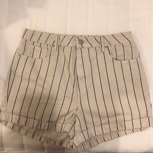 High waisted Striped Mom Shorts